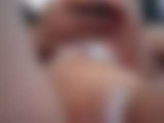 Piper's Live Sex Cam Show
