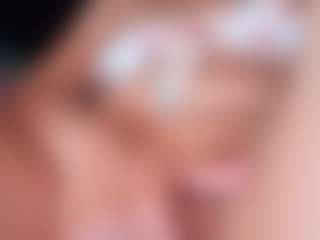 Piper's Live Sex Cam Show