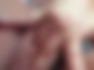 Live cam show with Piper - BBW Teen (18+) on sexylive.show