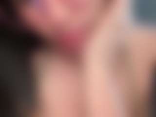 Piper's Live Sex Cam Show