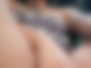 Live cam show with Piper - Big Ass on Gym Cam Girls