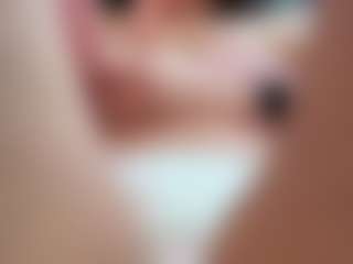 Piper's Live Sex Cam Show