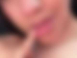 Live cam show with Piper - Tongue on TeamSkeetLive