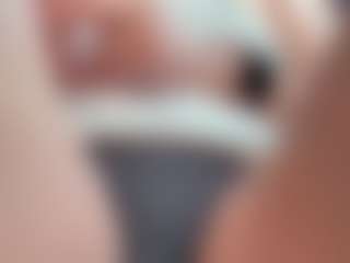 Live cam show with Piper - Tongue on Nude Chat * 1 On 1 Webcam Sex * Live Cam Show
