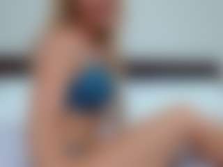 Laura Bentley's Live Sex Cam Show