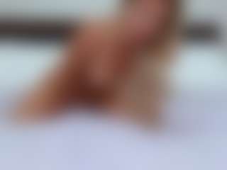 Laura Bentley's Live Sex Cam Show