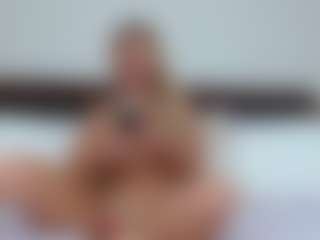 Laura Bentley's Live Sex Cam Show
