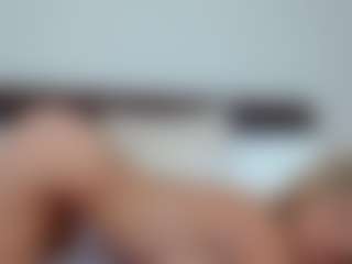 Laura Bentley's Live Sex Cam Show