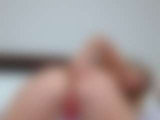 Laura Bentley's Live Sex Cam Show