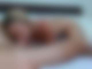 Laura Bentley's Live Sex Cam Show