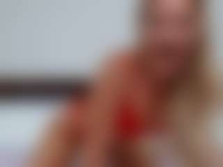 Laura Bentley's Live Sex Cam Show