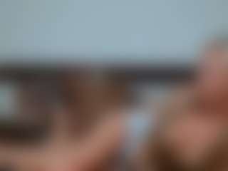 Laura Bentley's Live Sex Cam Show
