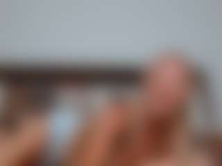 Laura Bentley's Live Sex Cam Show