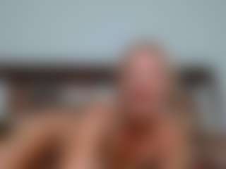 Laura Bentley's Live Sex Cam Show
