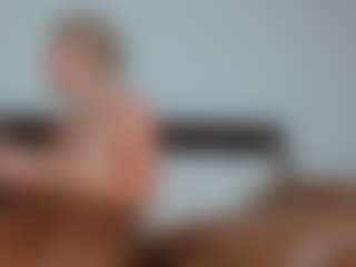 Laura Bentley's Live Sex Cam Show