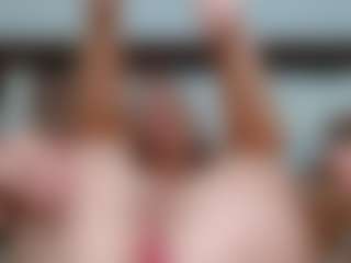 Laura Bentley's Live Sex Cam Show