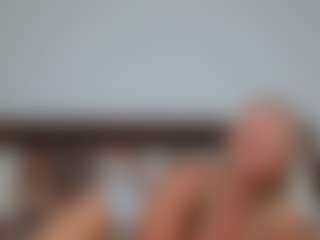 Laura Bentley's Live Sex Cam Show