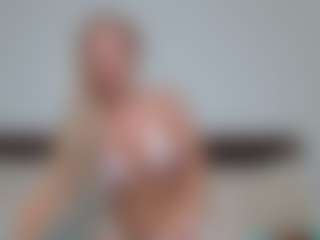 Laura Bentley's Live Sex Cam Show