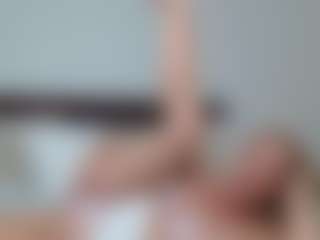 Laura Bentley's Live Sex Cam Show