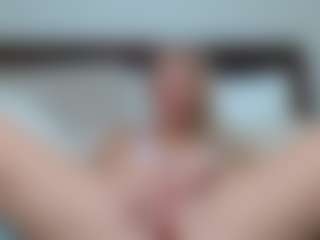 Laura Bentley's Live Sex Cam Show