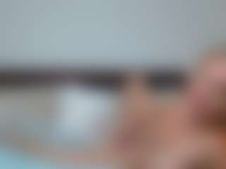Laura Bentley's Live Sex Cam Show
