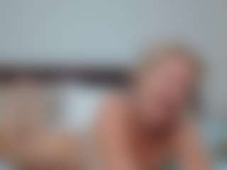 Laura Bentley's Live Sex Cam Show