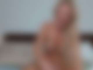 Laura Bentley's Live Sex Cam Show