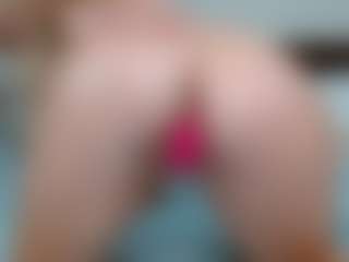 Laura Bentley's Live Sex Cam Show