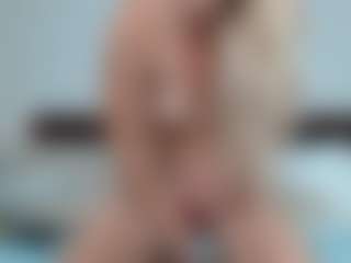 Laura Bentley's Live Sex Cam Show