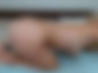Laura Bentley's Live Sex Cam Show