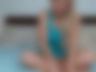 Laura Bentley's Live Sex Cam Show