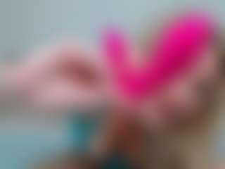 Laura Bentley's Live Sex Cam Show