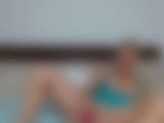 Laura Bentley's Live Sex Cam Show