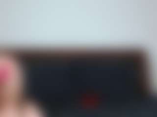 Laura Bentley's Live Sex Cam Show