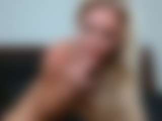Laura Bentley's Live Sex Cam Show