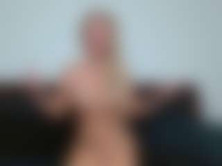 Laura Bentley's Live Sex Cam Show