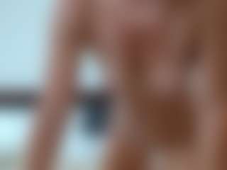 Laura Bentley's Live Sex Cam Show