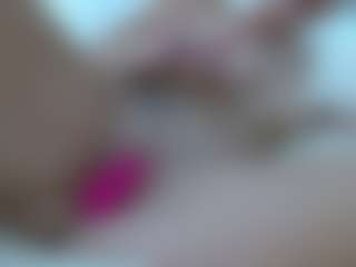 Laura Bentley's Live Sex Cam Show