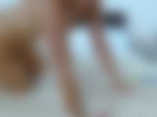 Laura Bentley's Live Sex Cam Show