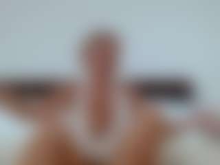 Laura Bentley's Live Sex Cam Show