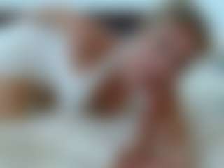 Laura Bentley's Live Sex Cam Show