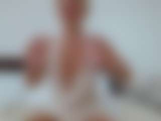 Laura Bentley's Live Sex Cam Show