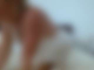 Laura Bentley's Live Sex Cam Show