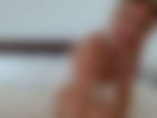 Laura Bentley's Live Sex Cam Show