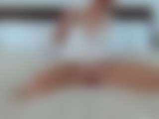 Laura Bentley's Live Sex Cam Show