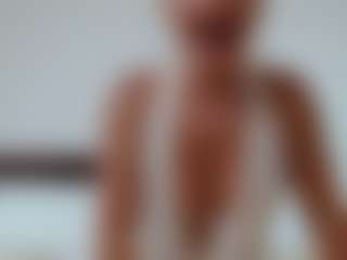 Laura Bentley's Live Sex Cam Show