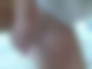 Laura Bentley's Live Sex Cam Show