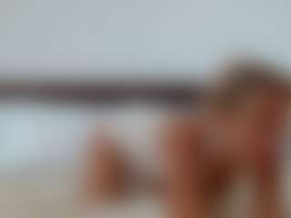 Laura Bentley's Live Sex Cam Show