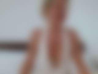 Laura Bentley's Live Sex Cam Show