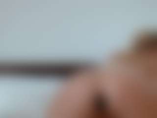 Laura Bentley's Live Sex Cam Show